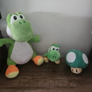 Yoshi Nintendo Plush Lot 2 Yoshi 1 Mushroom Super Mario Brothers Bundle Cute. EC